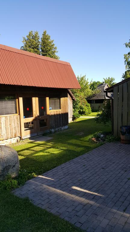 Viesu Nams Klanas Engure Exterior photo